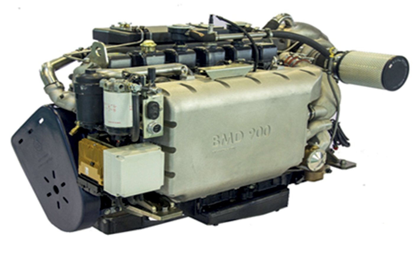 موتورِ دیزلِ دریاییِ BMD900